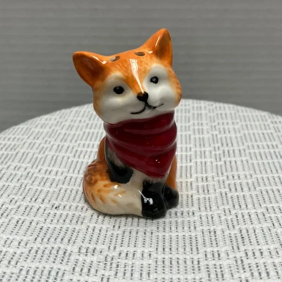 Raccoon and Fox Ceramic Shakers - Picture 5 of 7